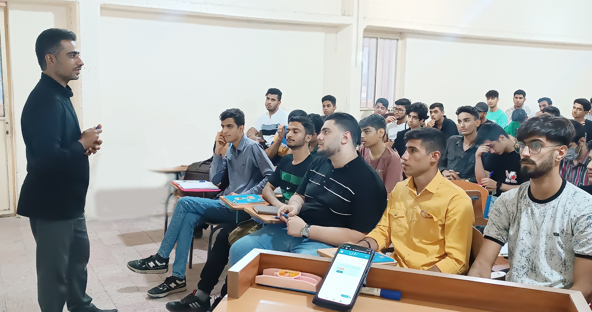 برگزاری کرسی آزاداندیشی «امربه معروف و نهی از منکر» در دانشگاه ملی مهارت هرمزگان